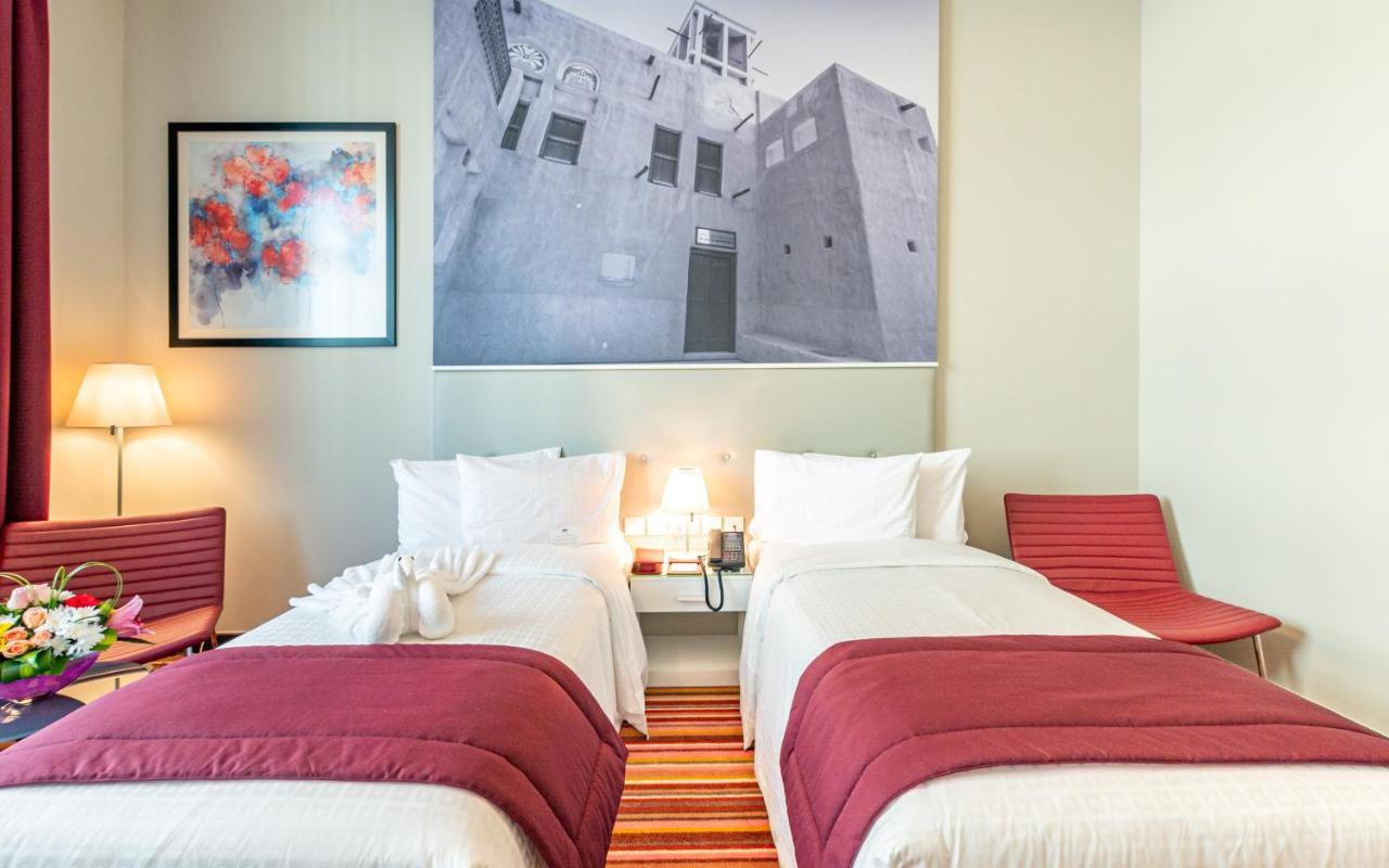 Gravity Hotel Абу-Даби Экстерьер фото